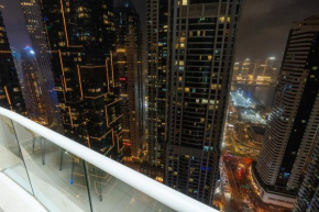 Spacious Family Apartment in Dubai Marina on the walk